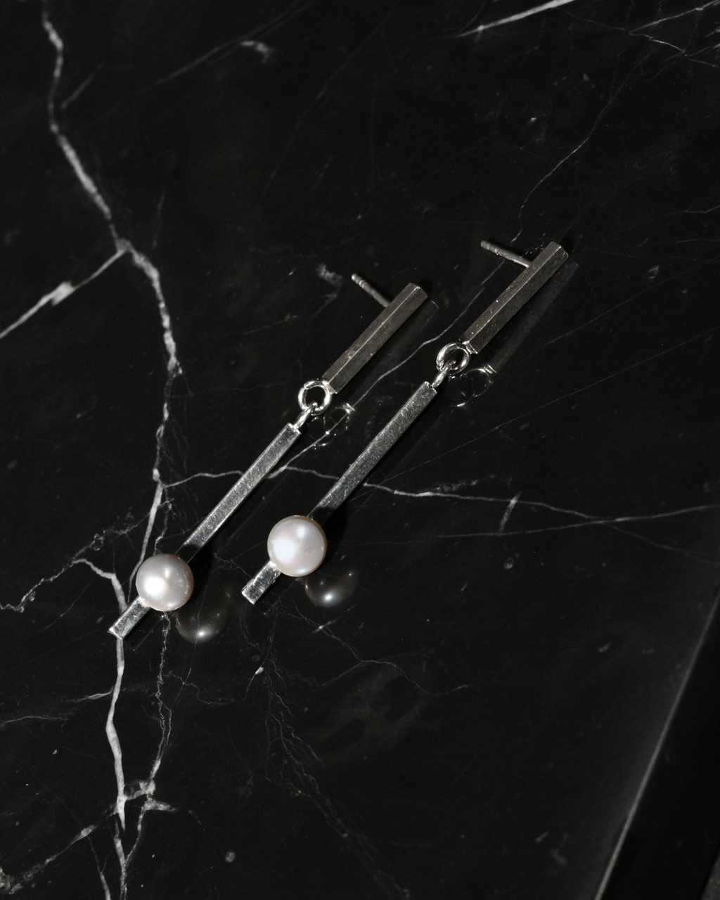 Dangle earring No. 2