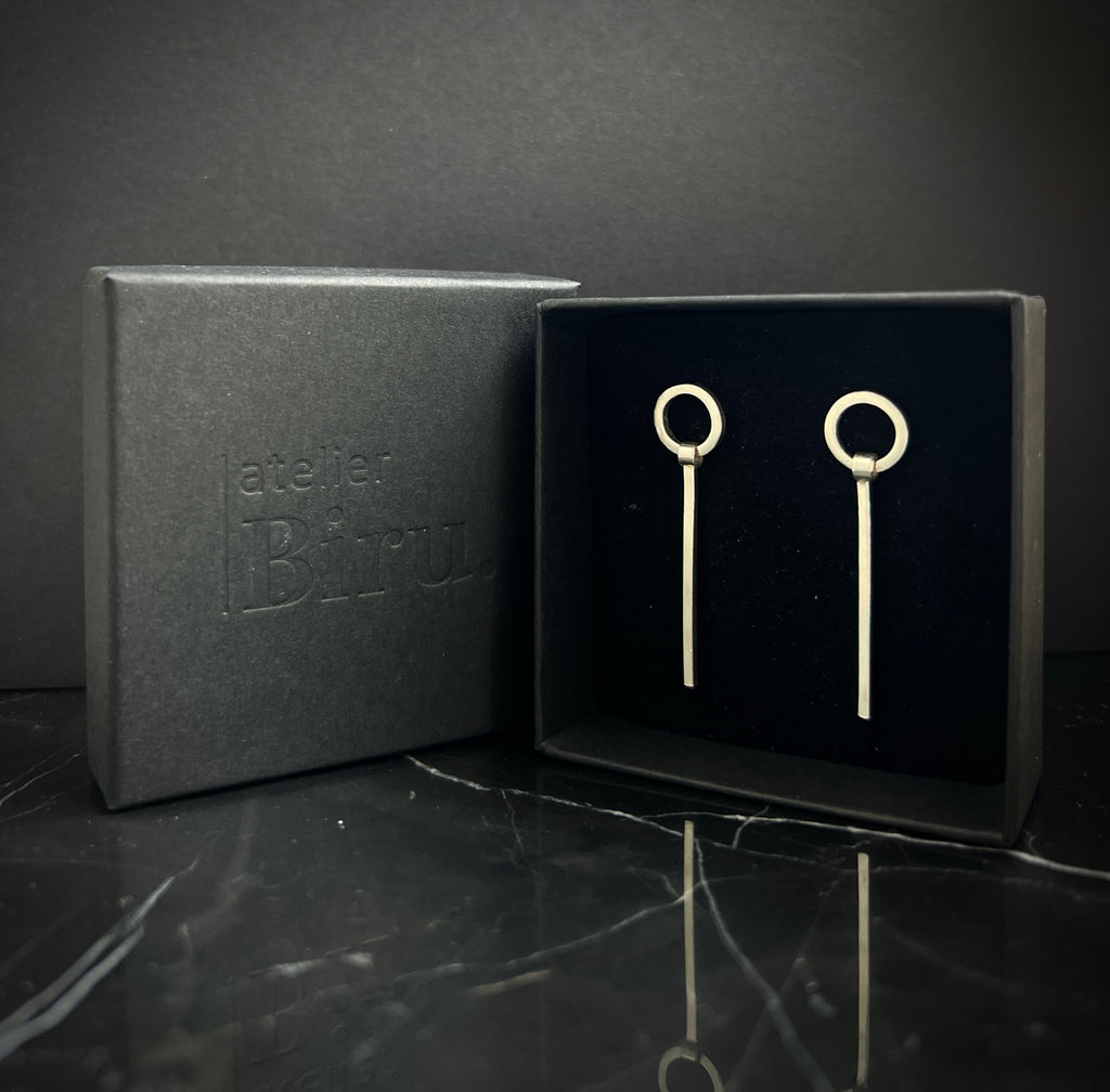 Dangle earring No. 1