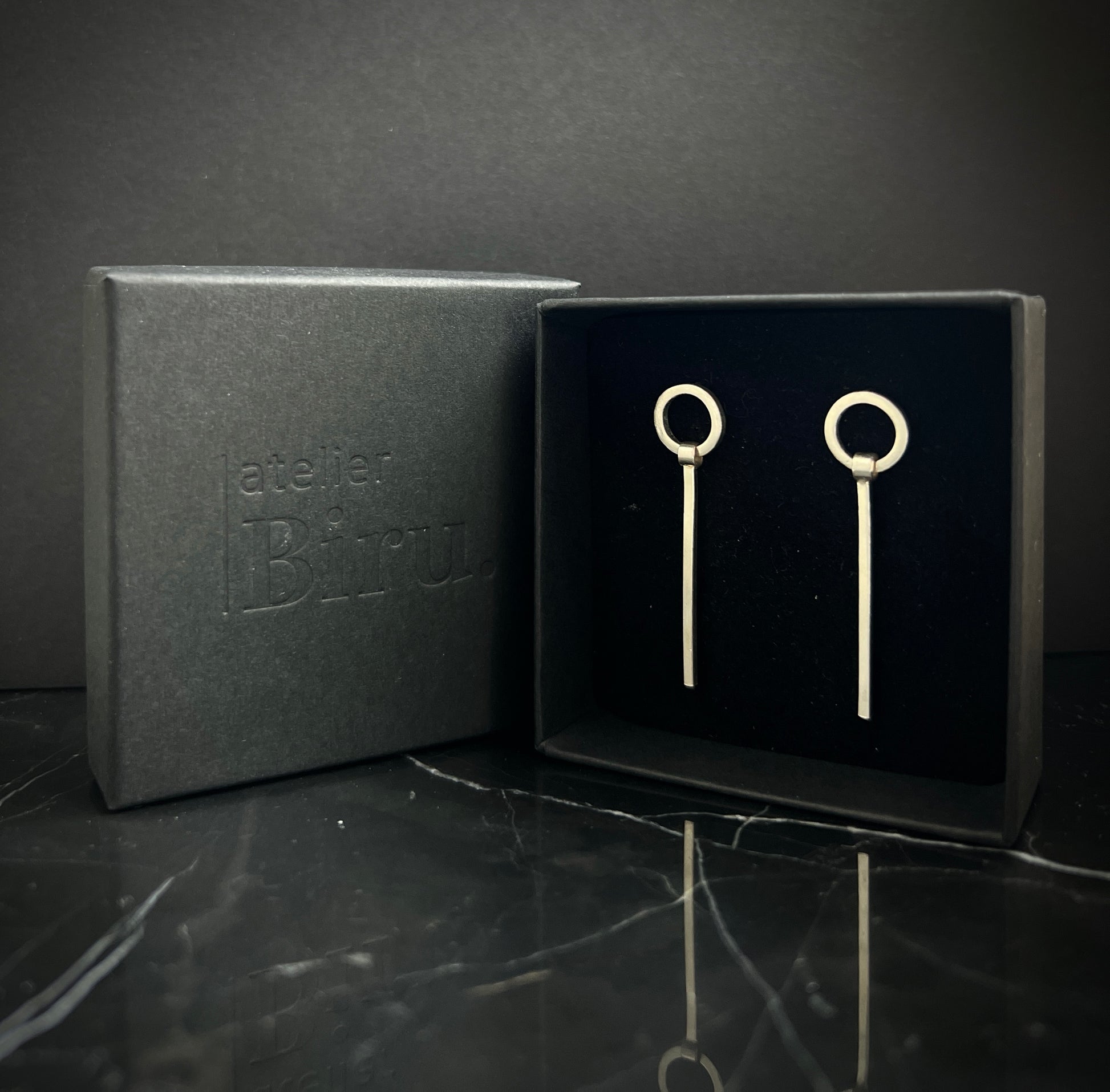 Dangle earring No. 1