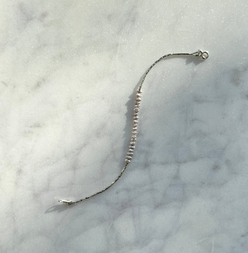 Sterling and fine silver with mauve freshwater pearl bracelet