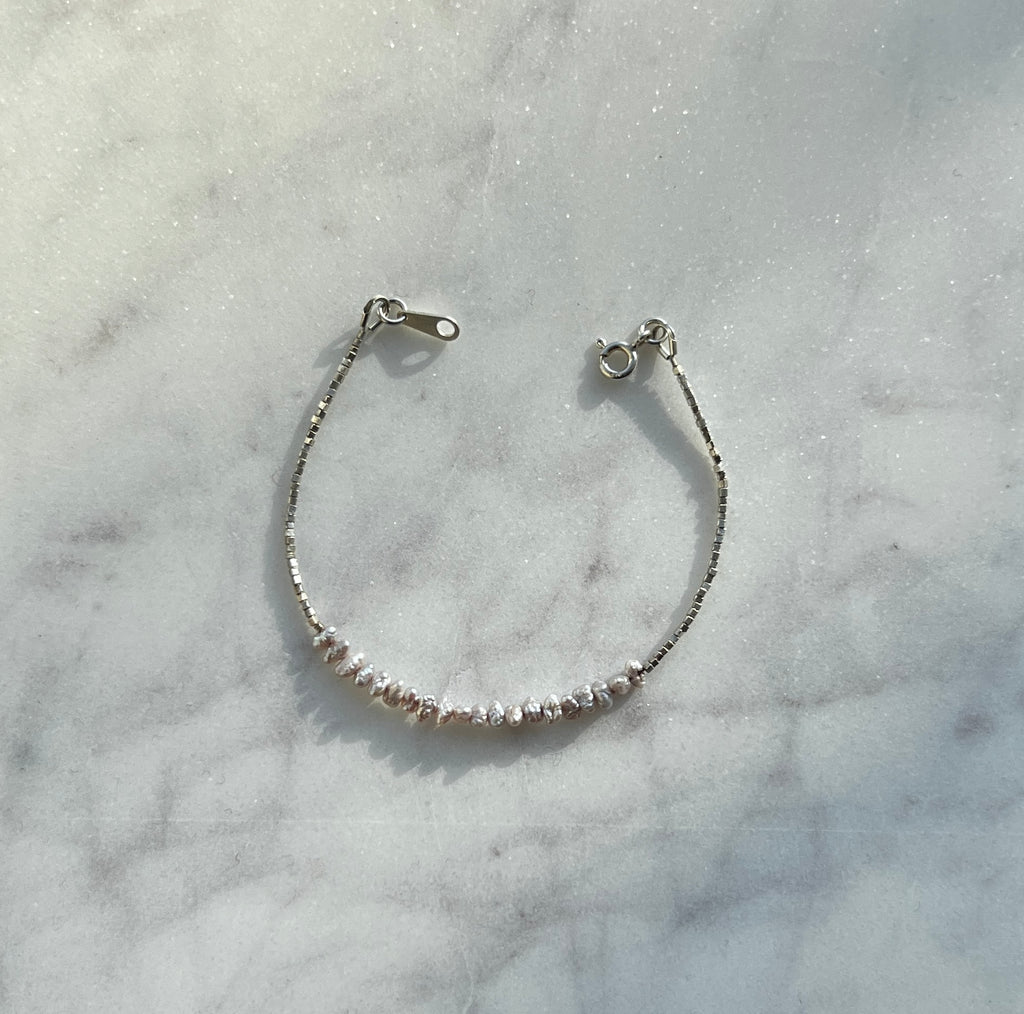 Sterling and fine silver with mauve freshwater pearl bracelet