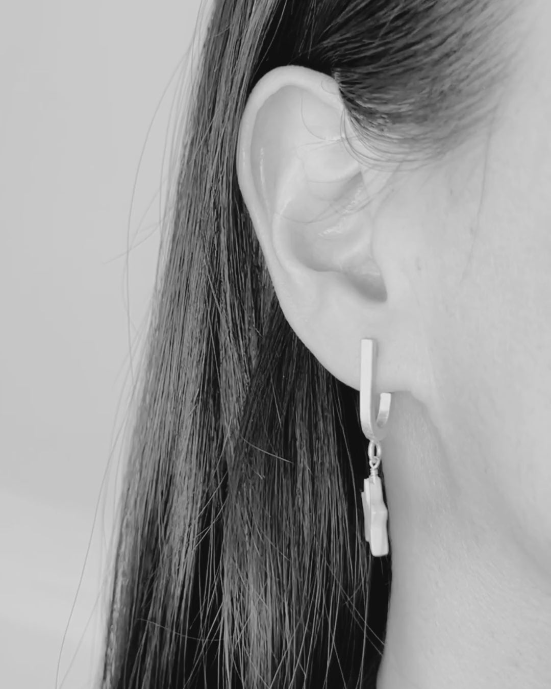 Dangle earring No. 3