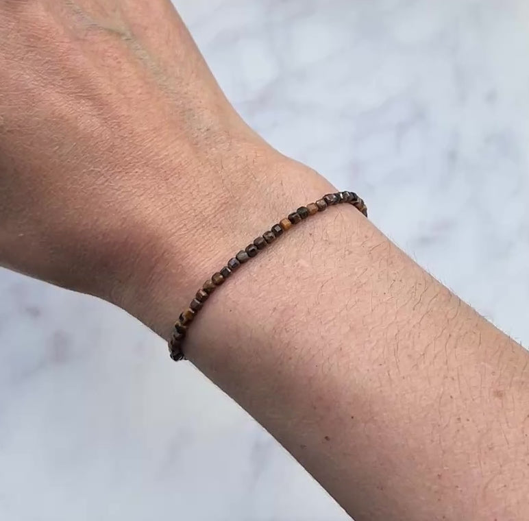 Tiger eye gemstone with sterling silver bracelet